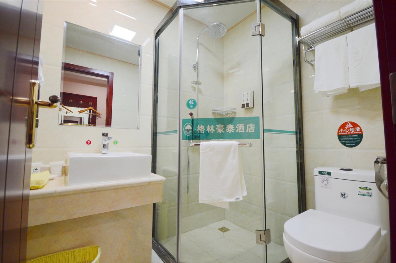 ג'ינגדג'ן Greentree Inn Jiangxi Jindezhen People Square Jindin Business Hotel מראה חיצוני תמונה